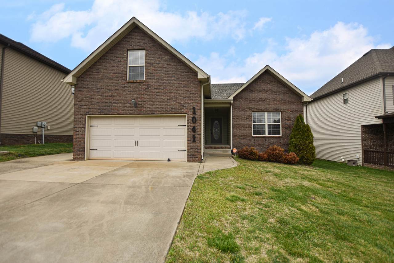 1041 Henry Place Boulevard - Photo 1