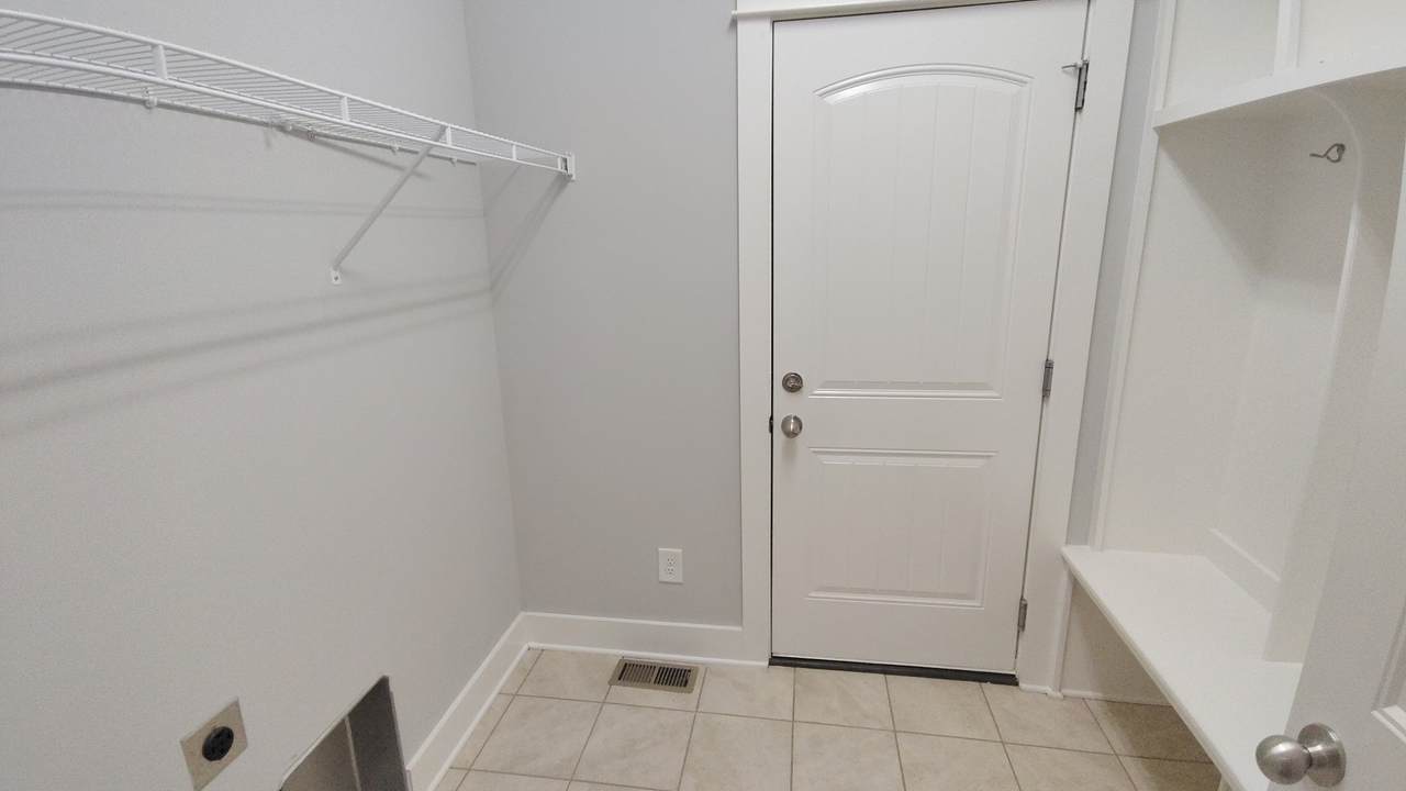 https://bt-photos.global.ssl.fastly.net/nashville/1280_boomver_1_RTC2931569-1.jpg