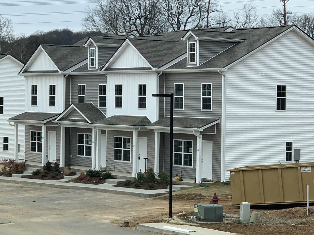 225 Tara Ct - Photo 1