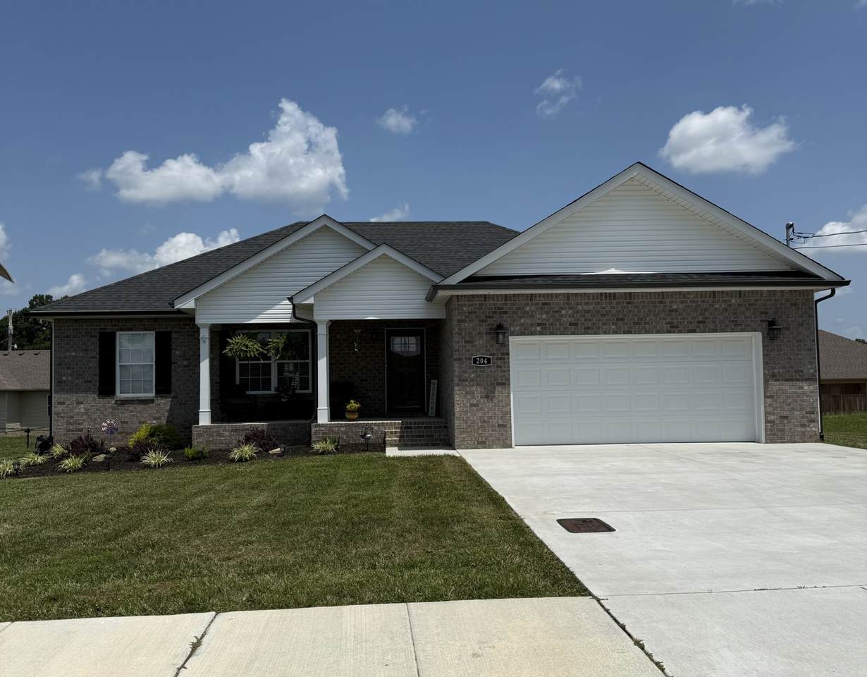 204 Graham Way - Photo 1