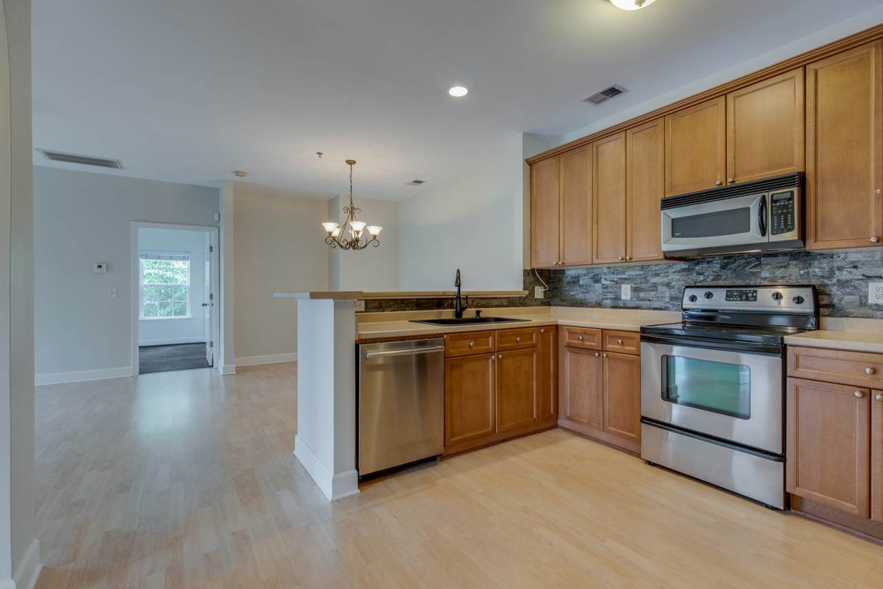 7005 Lenox Village Dr - Photo 1