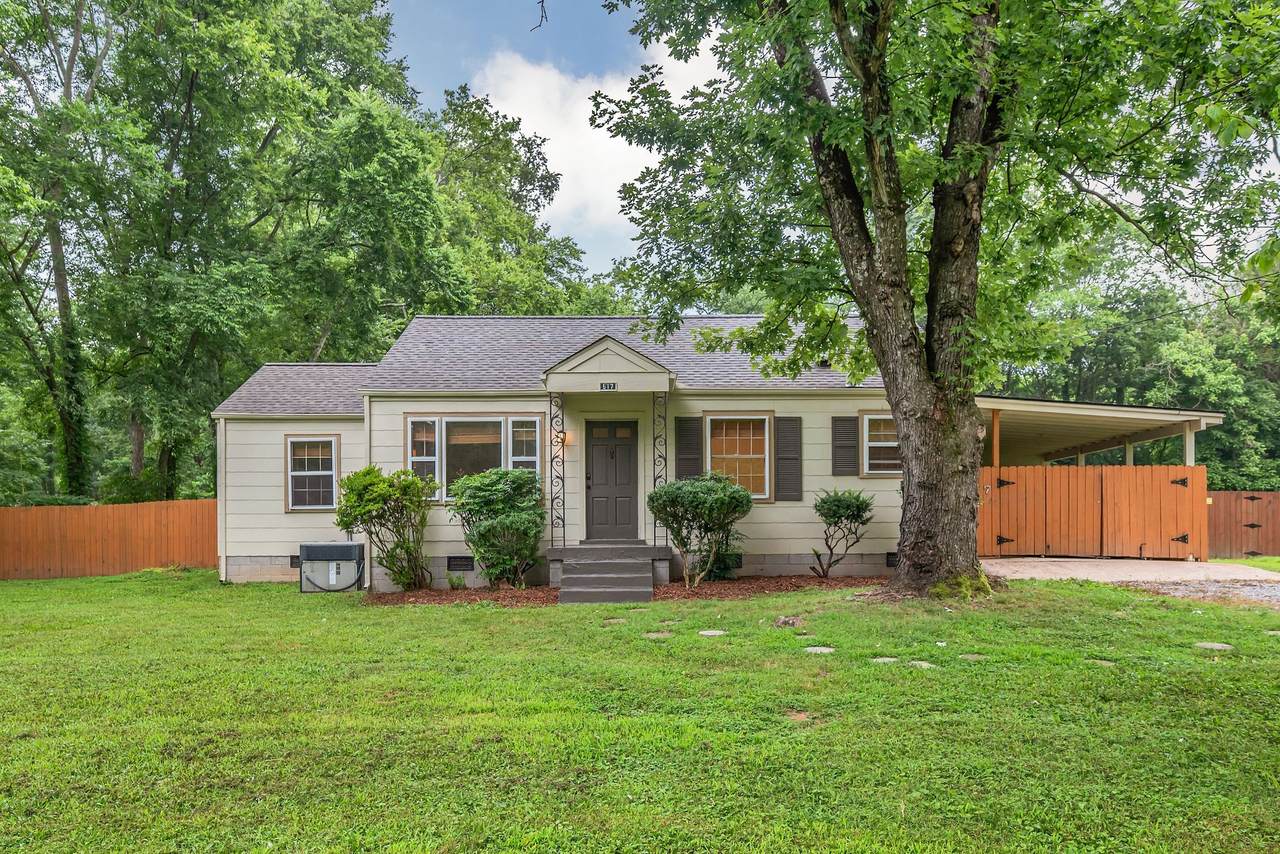 917 Drummond Dr - Photo 1