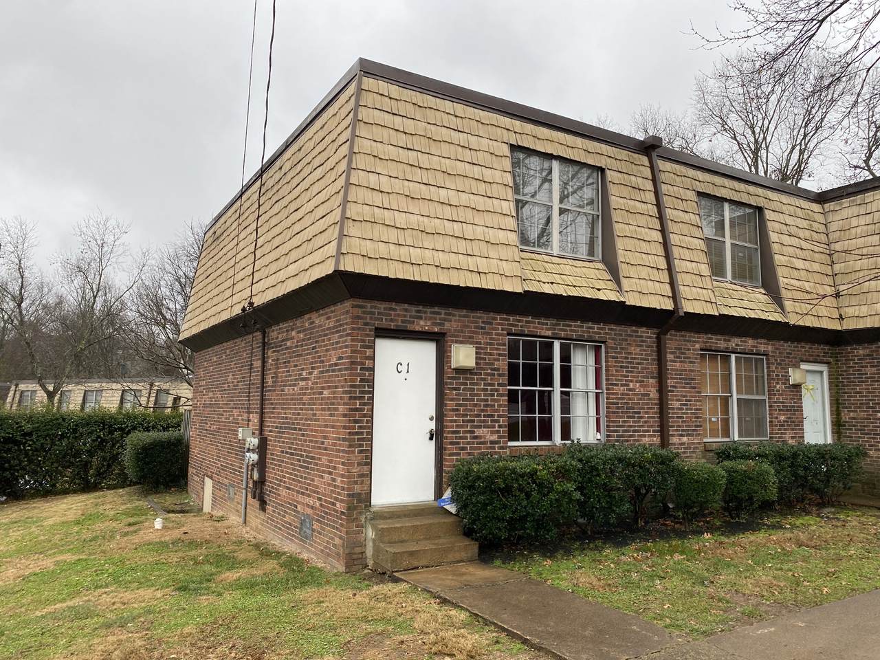 441 Harding Pl - Photo 1