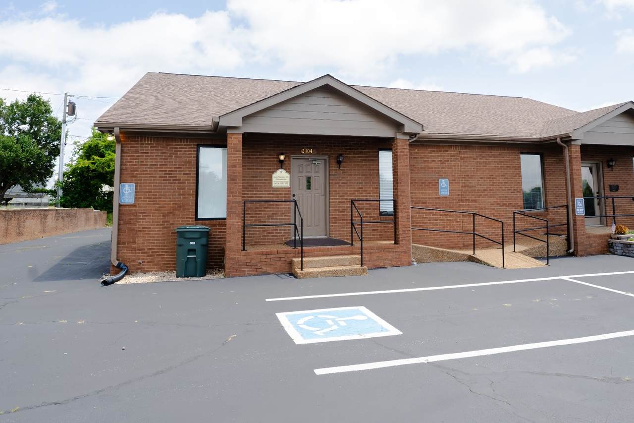 2104A Park Plaza Dr - Photo 1