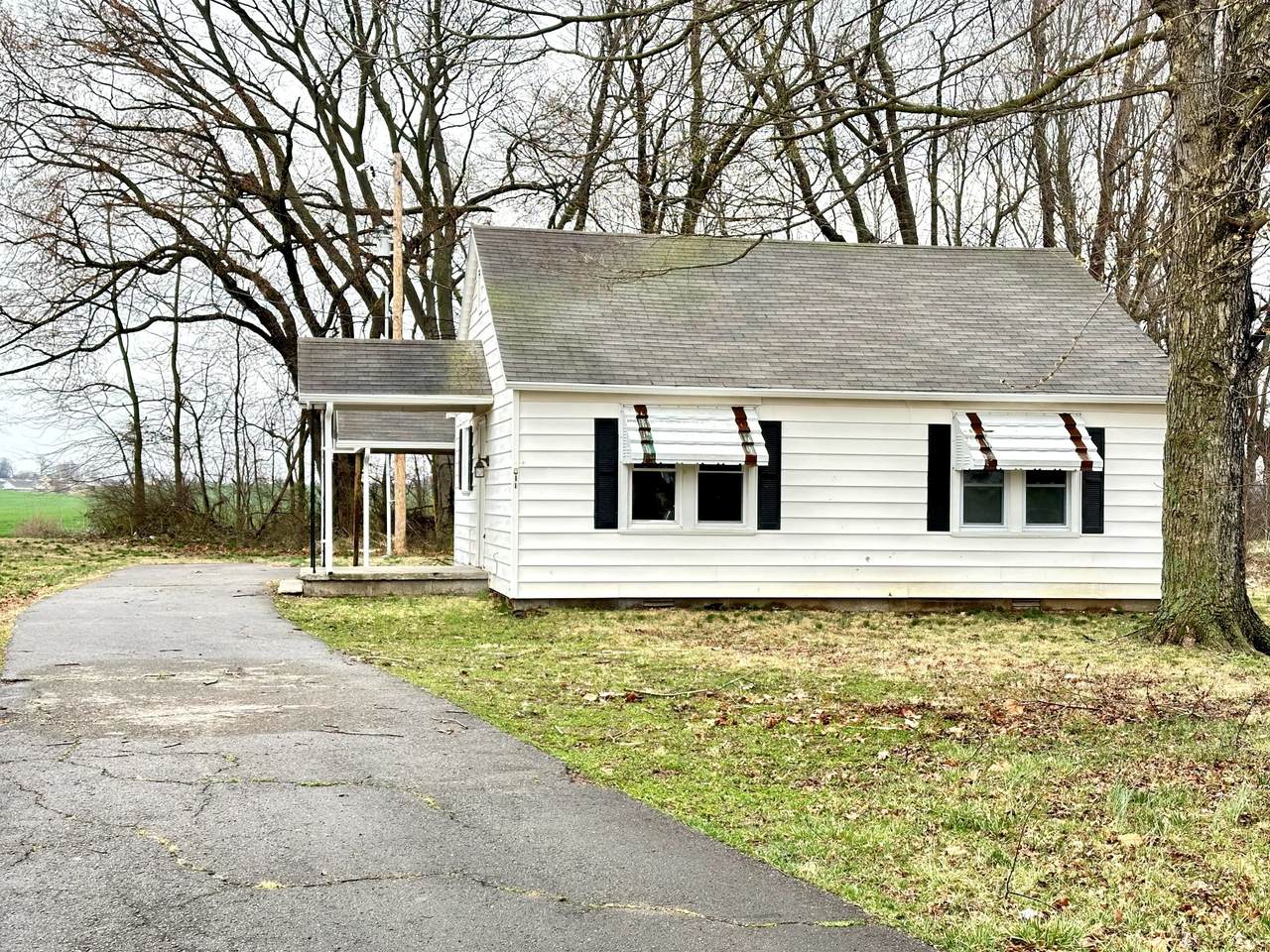 811 Pembroke Oak Grove Rd - Photo 1