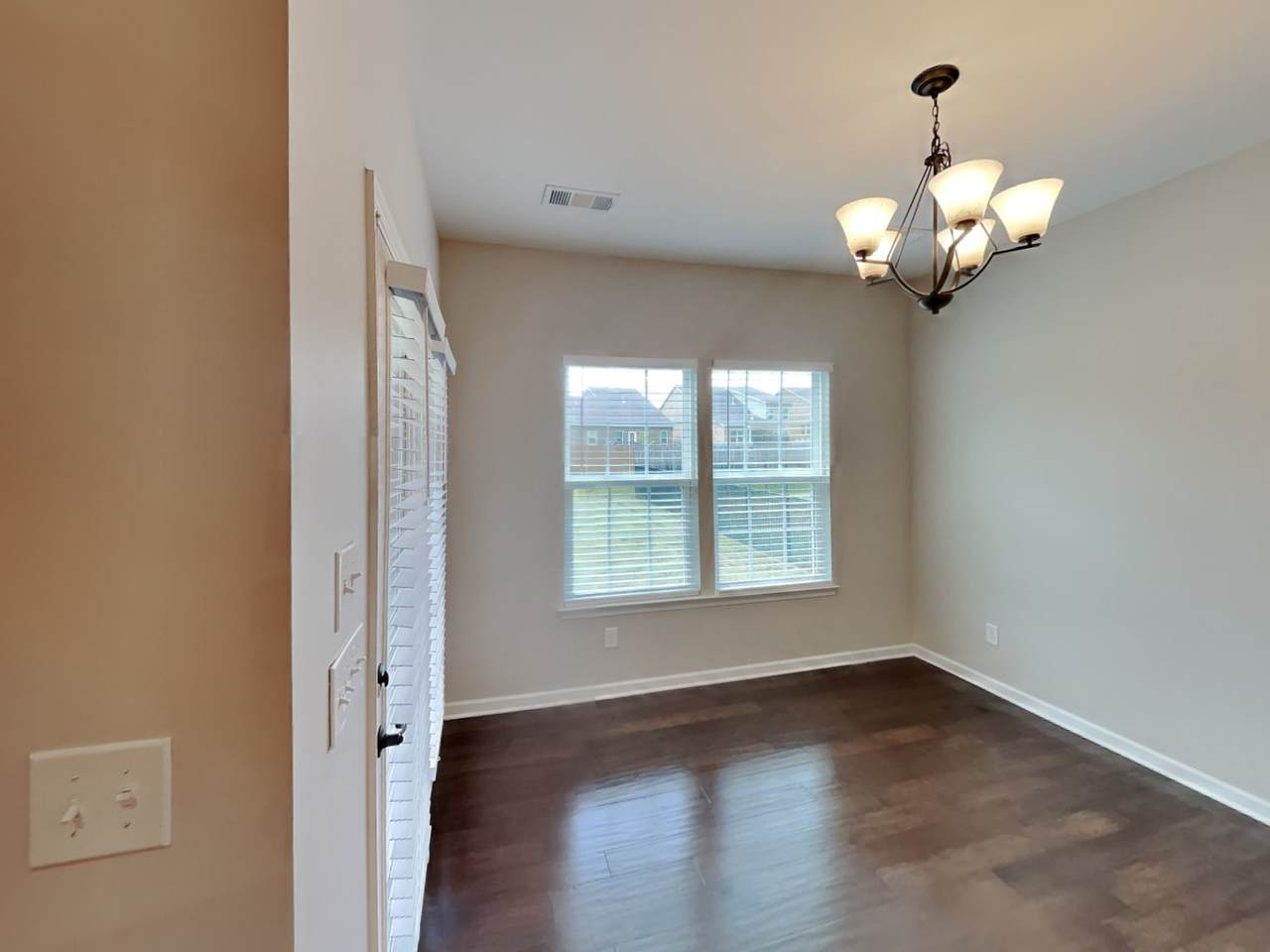 https://bt-photos.global.ssl.fastly.net/nashville/1280_boomver_1_RTC2936434-1.jpg