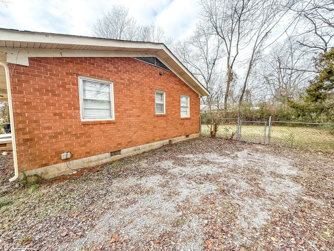 https://bt-photos.global.ssl.fastly.net/nashville/1280_boomver_1_RTC2936523-1.jpg
