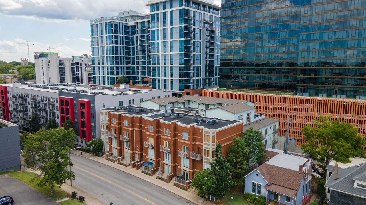 https://bt-photos.global.ssl.fastly.net/nashville/1280_boomver_1_RTC2936546-1.jpg