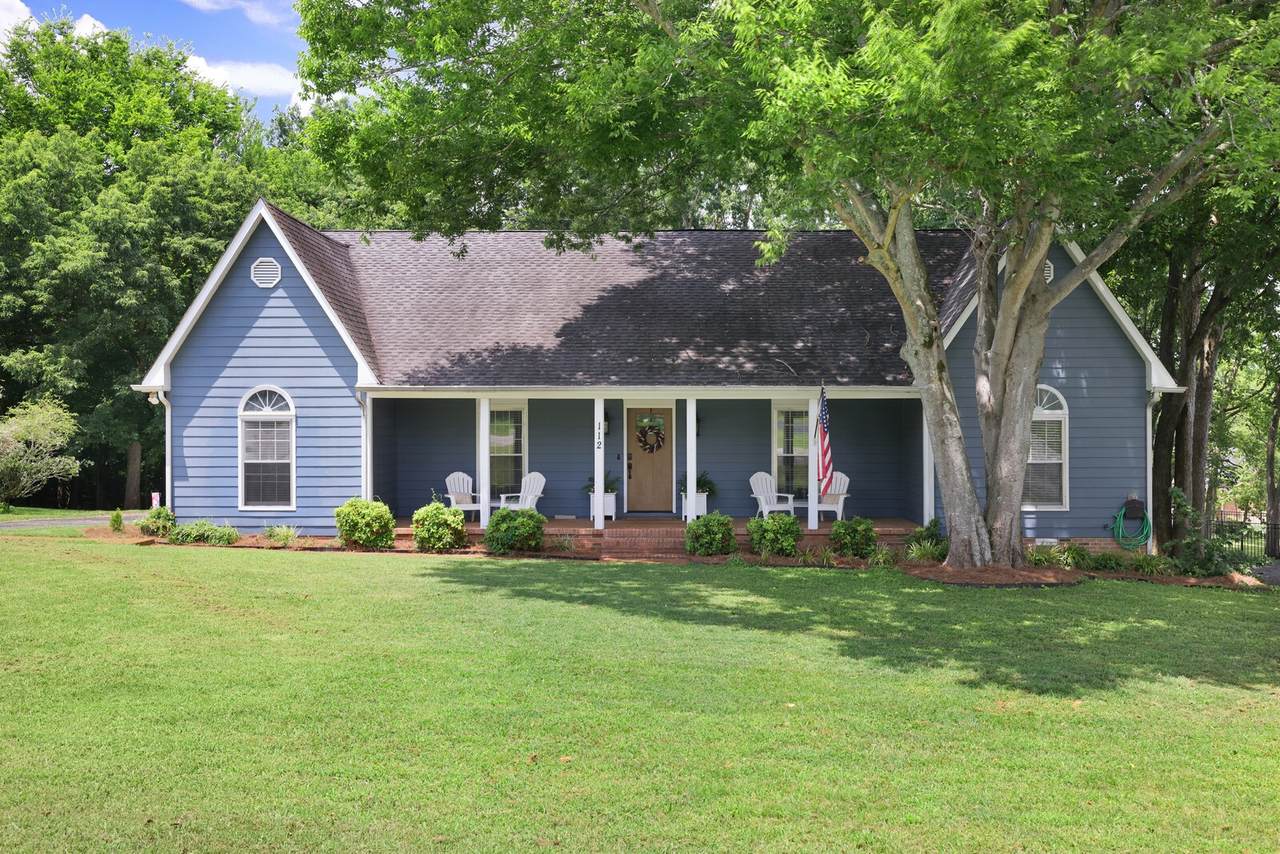 112 Deerfield Dr - Photo 1