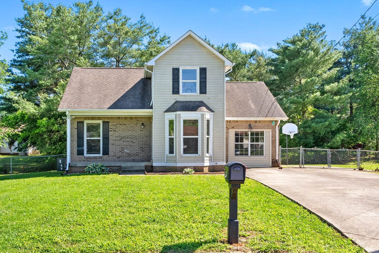 902 Cimarron Ct - Photo 1