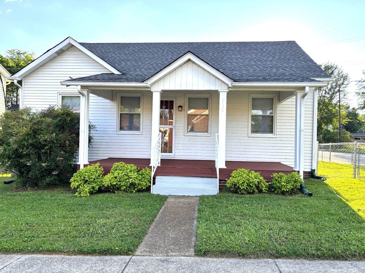 https://bt-photos.global.ssl.fastly.net/nashville/1280_boomver_1_RTC2937015-1.jpg