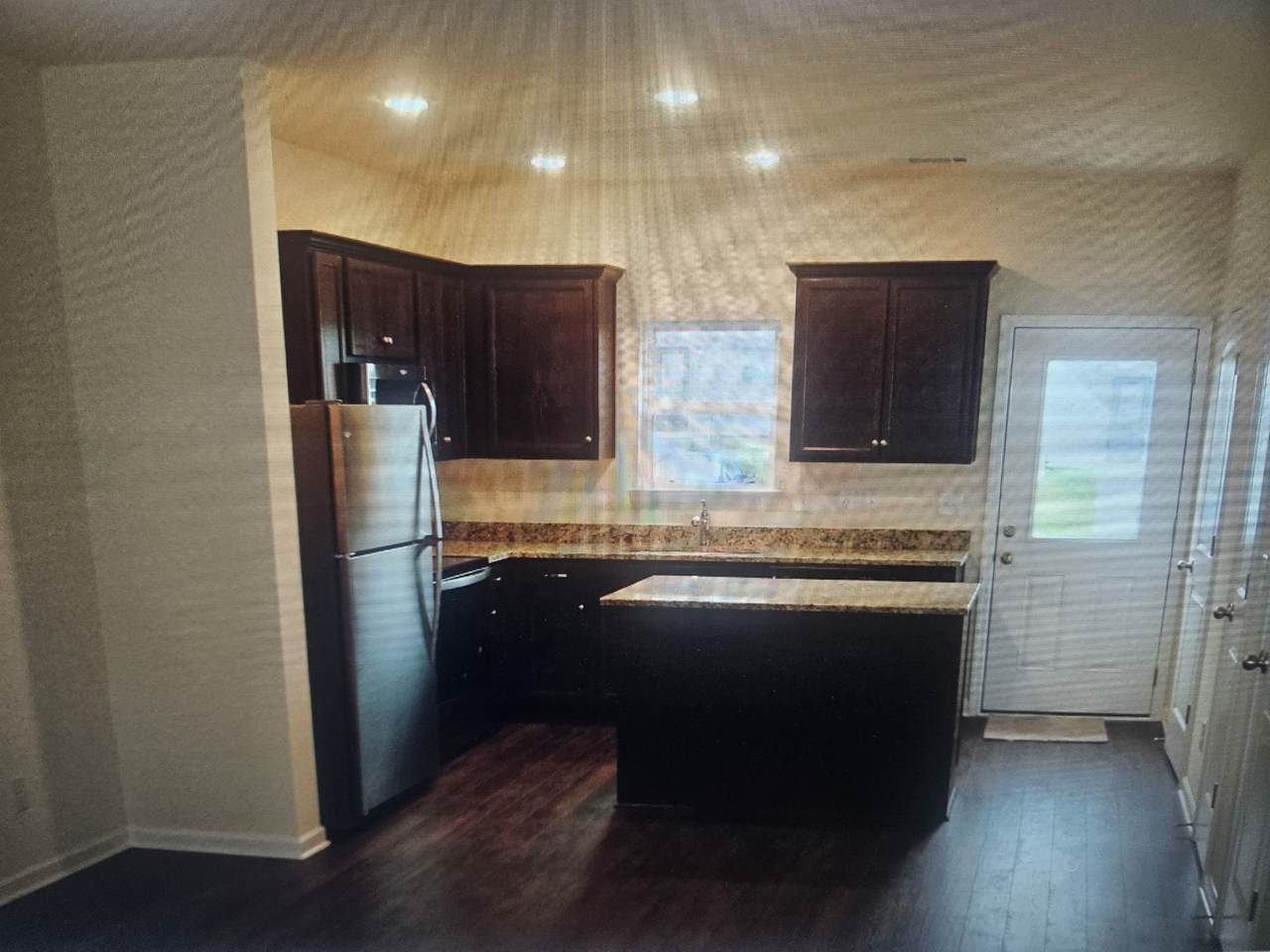 https://bt-photos.global.ssl.fastly.net/nashville/1280_boomver_1_RTC2937123-1.jpg