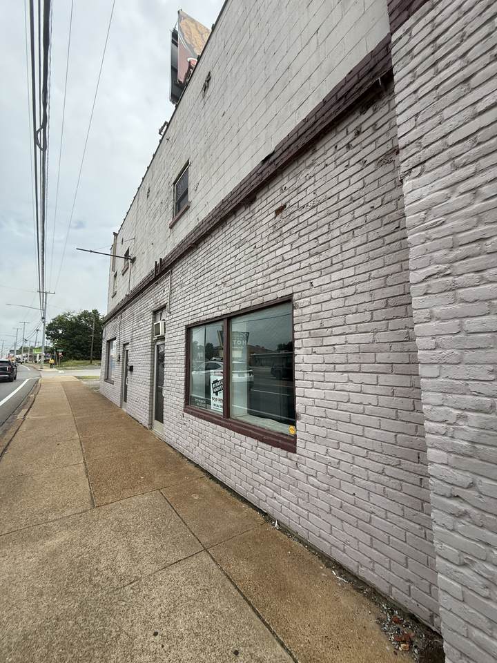 https://bt-photos.global.ssl.fastly.net/nashville/1280_boomver_1_RTC2939004-1.jpg