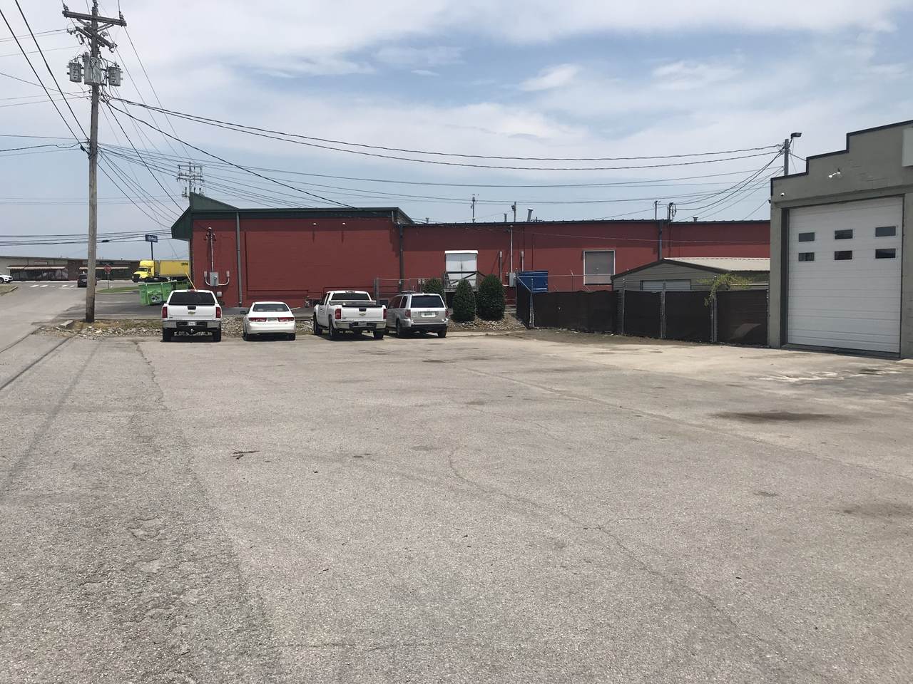 https://bt-photos.global.ssl.fastly.net/nashville/1280_boomver_1_RTC2940552-1.jpg