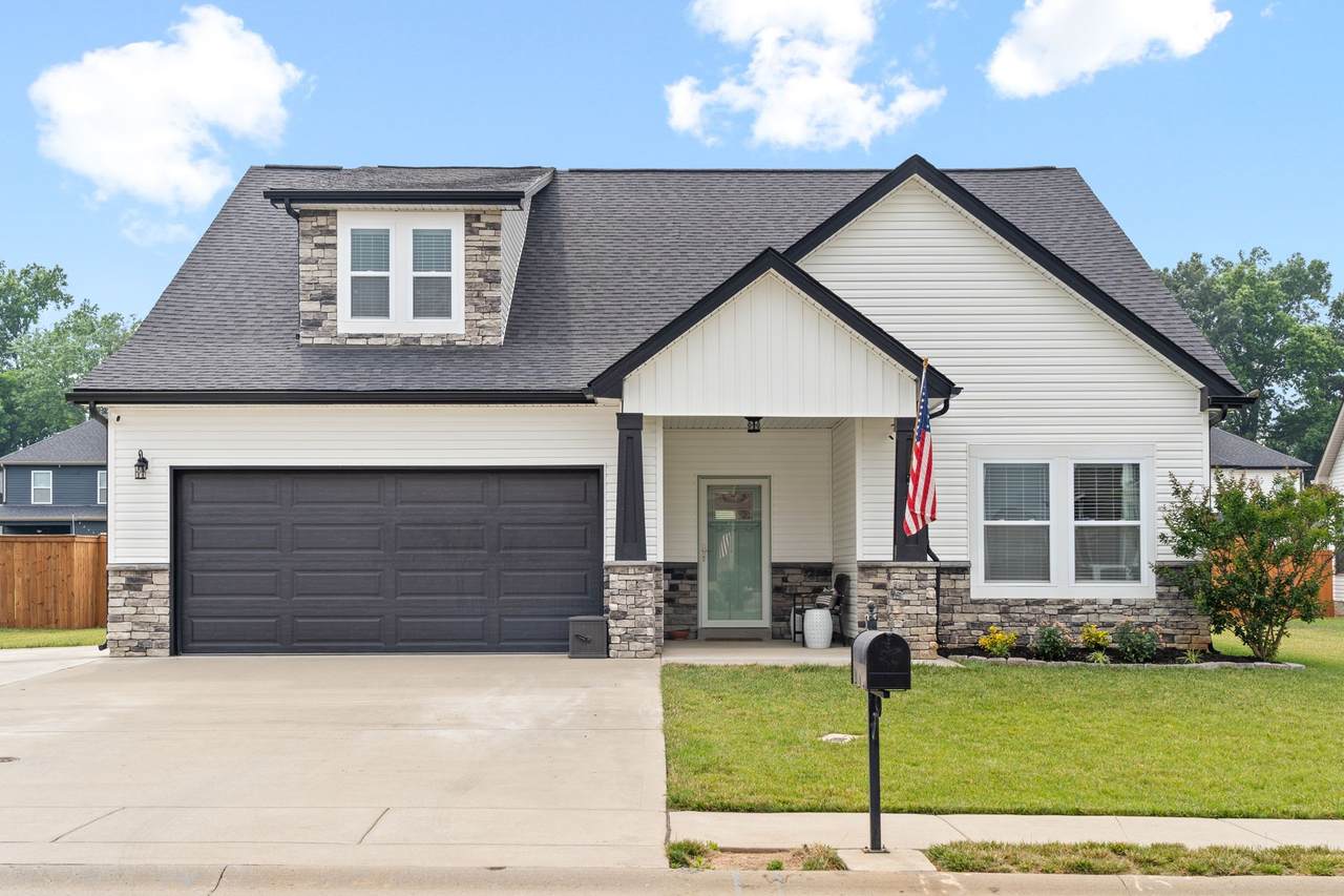 1081 Michaela Cir - Photo 1