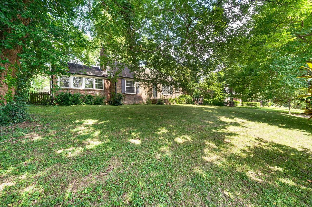 2711 Wortham Ave - Photo 1