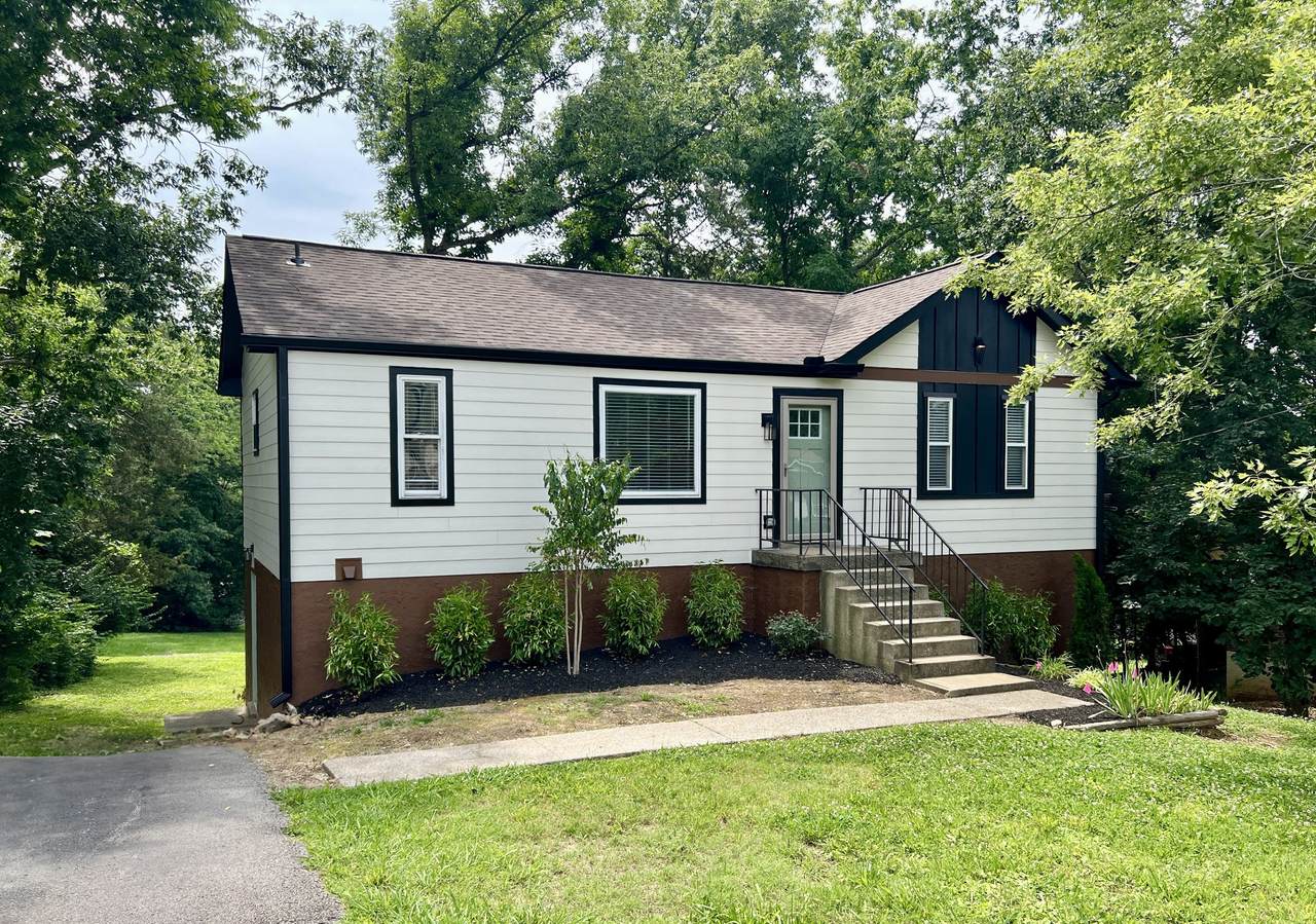 622 Debbie Dr - Photo 1