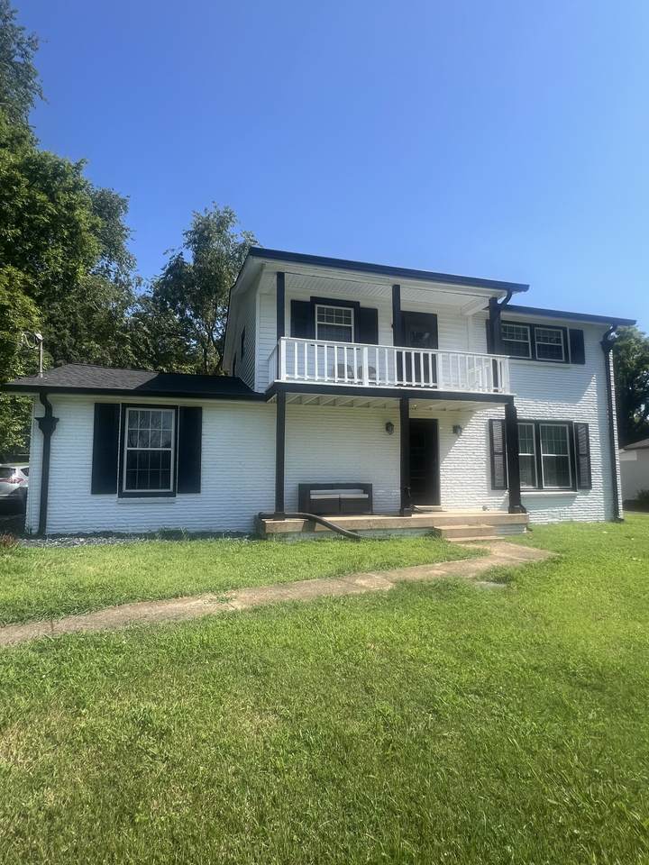 121 Sain Ave - Photo 1
