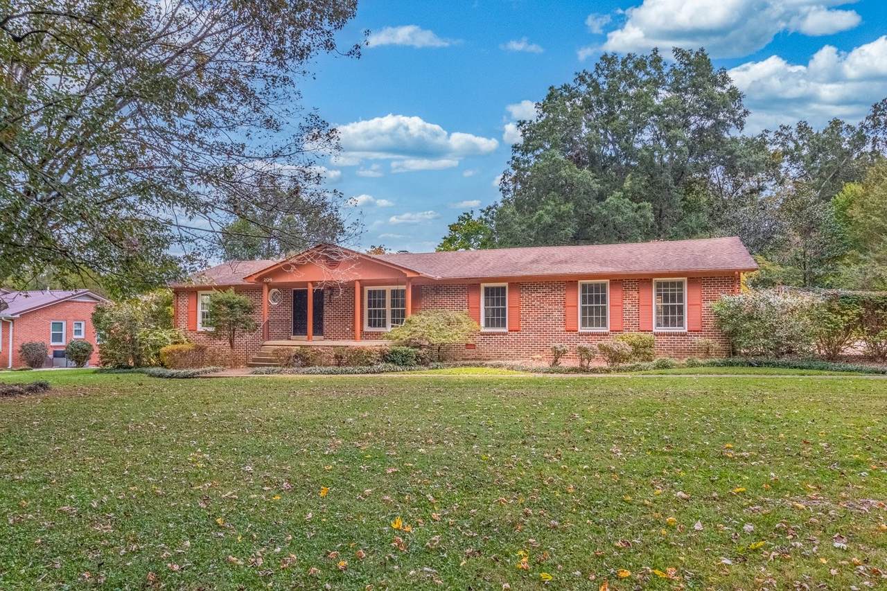 204 Lake Circle Dr - Photo 1