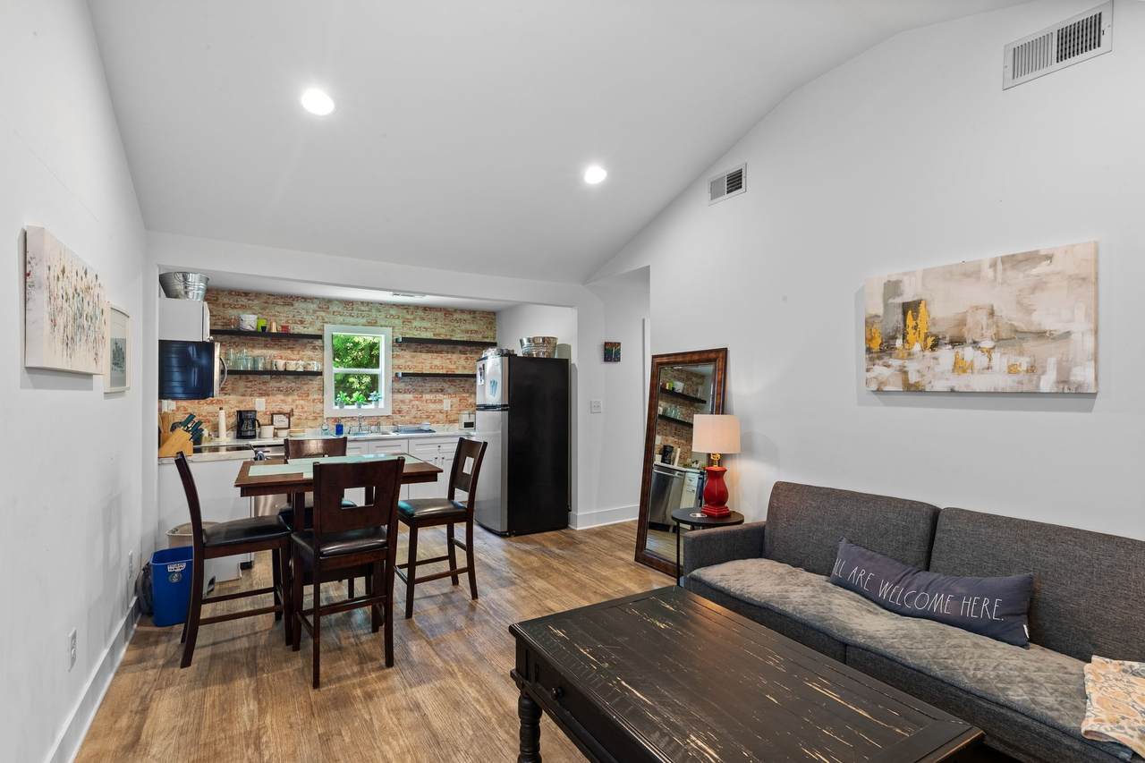 413 Lockland Dr - Photo 1