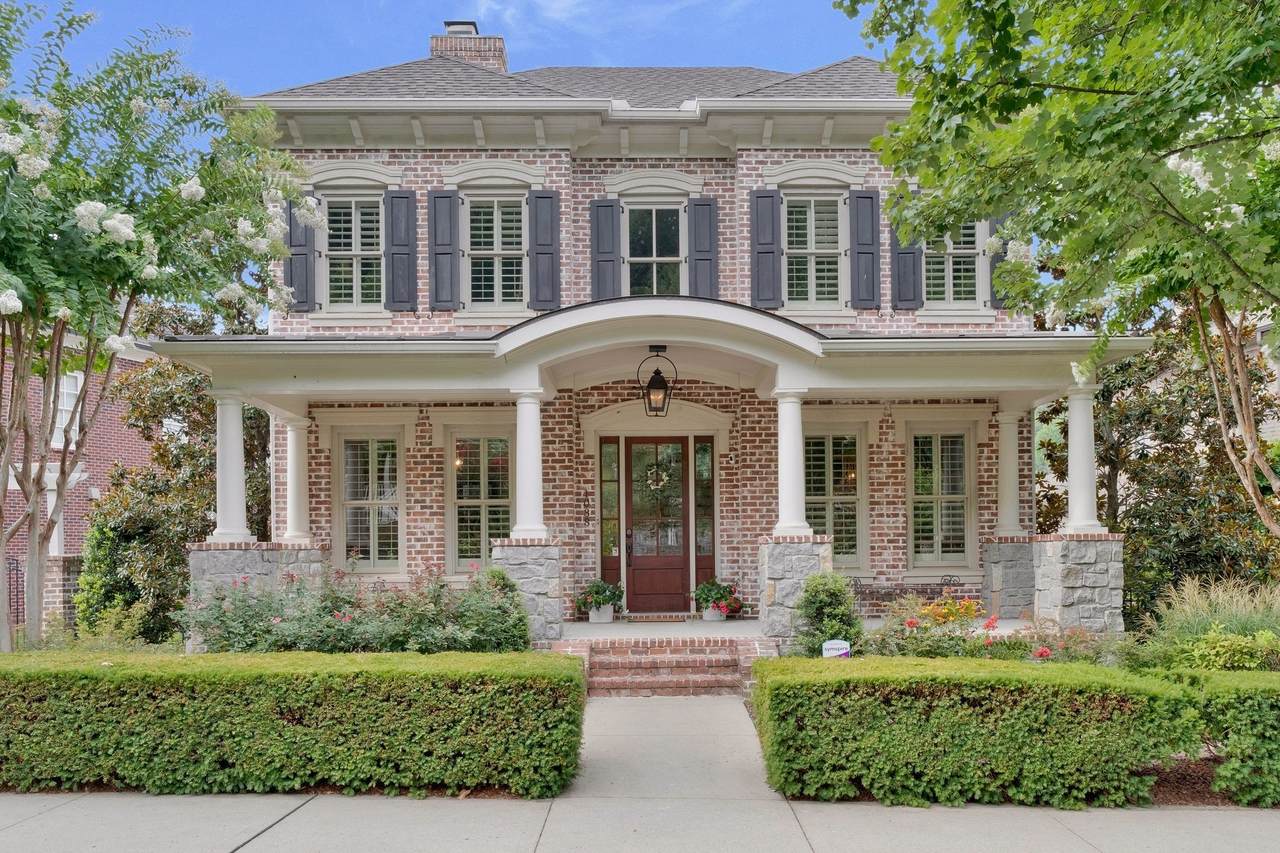 1038 Falling Leaf Cir - Photo 1
