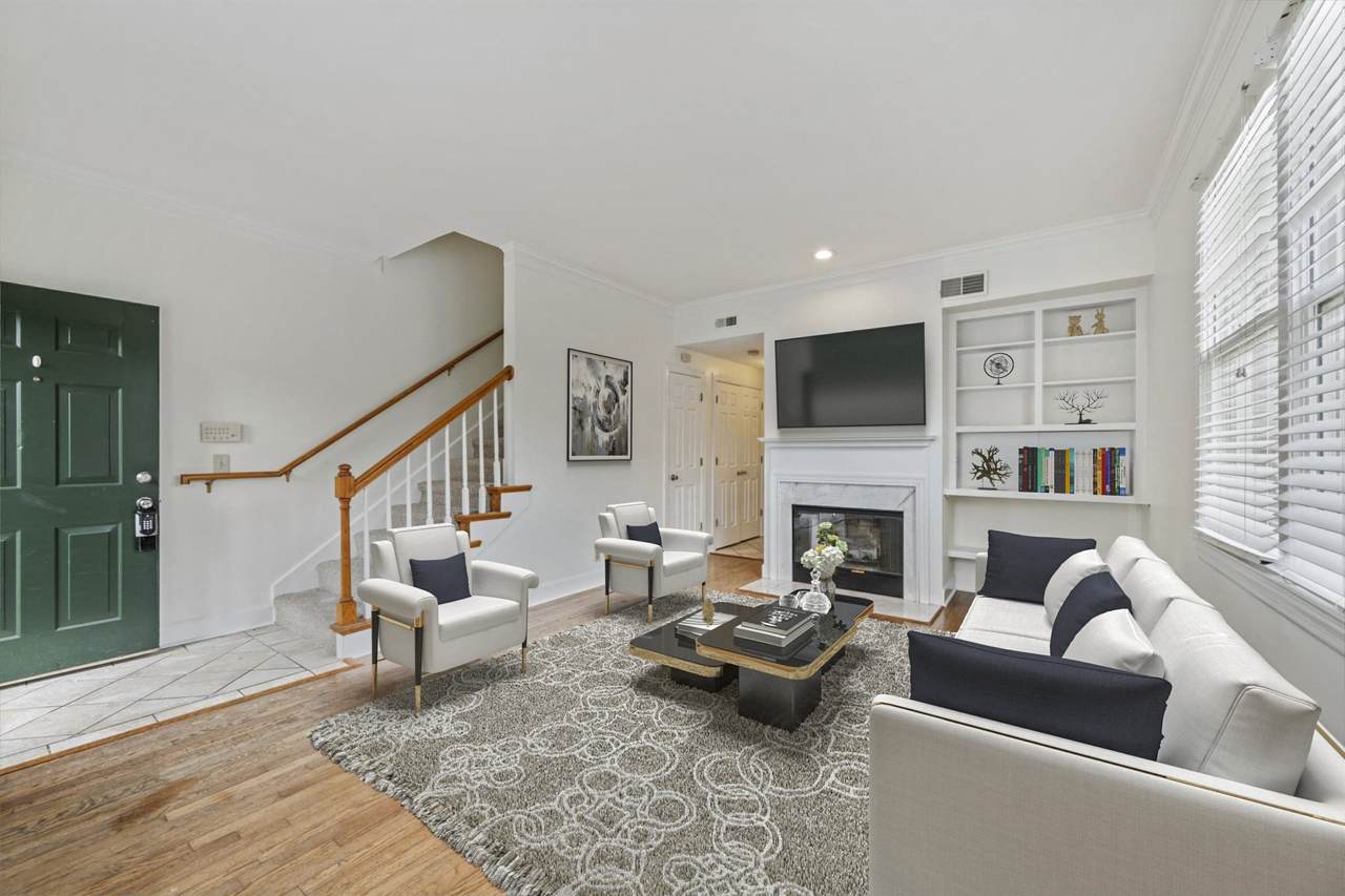 3321 Golf Club Ln - Photo 1