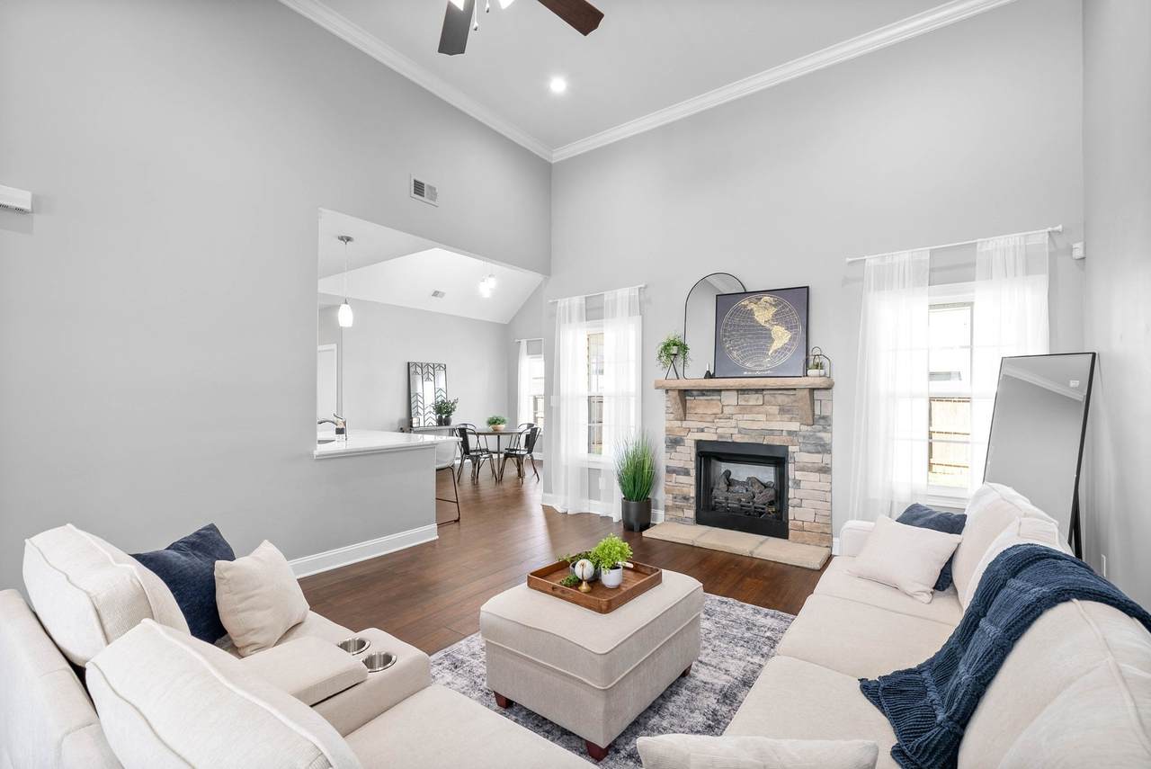 416 Veronica Ct - Photo 1