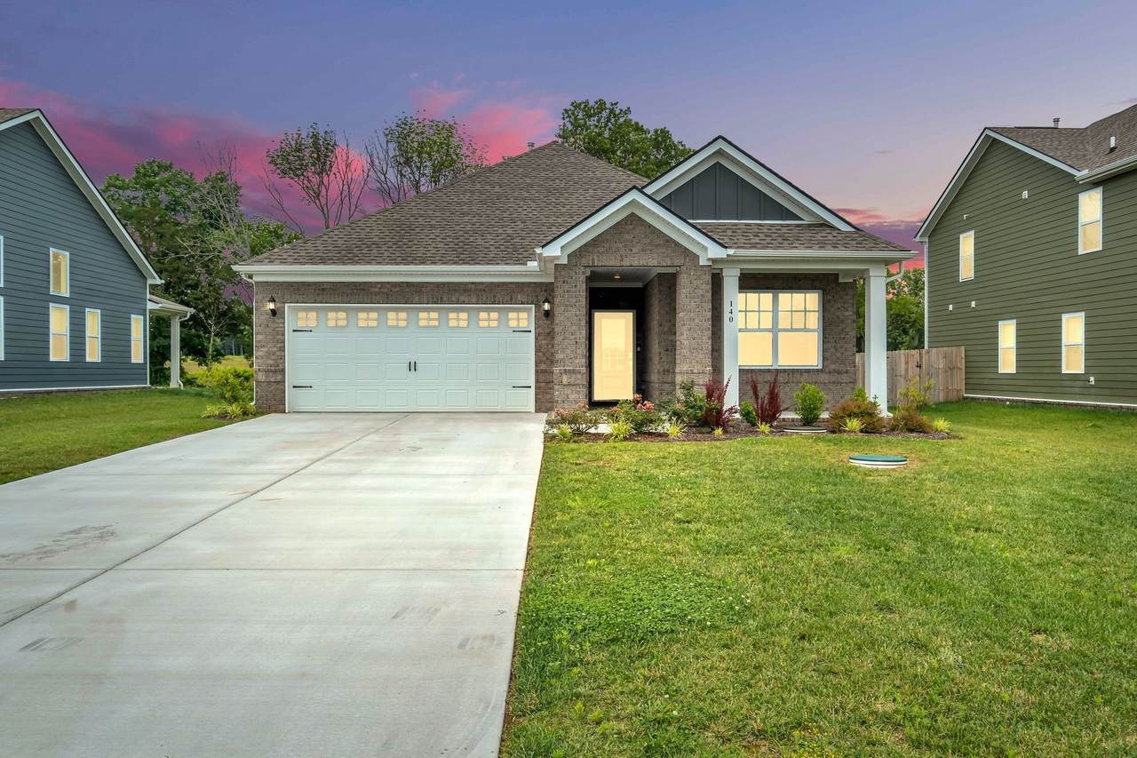 140 Ravens Crest Ave - Photo 1