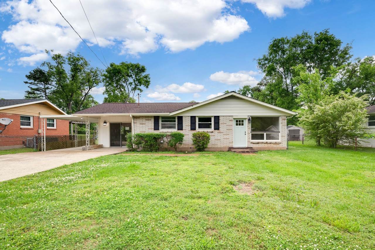 3234 Moorewood Dr - Photo 1