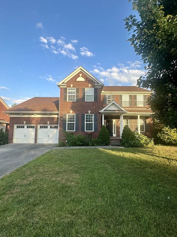 402 Valley Spring Dr - Photo 1