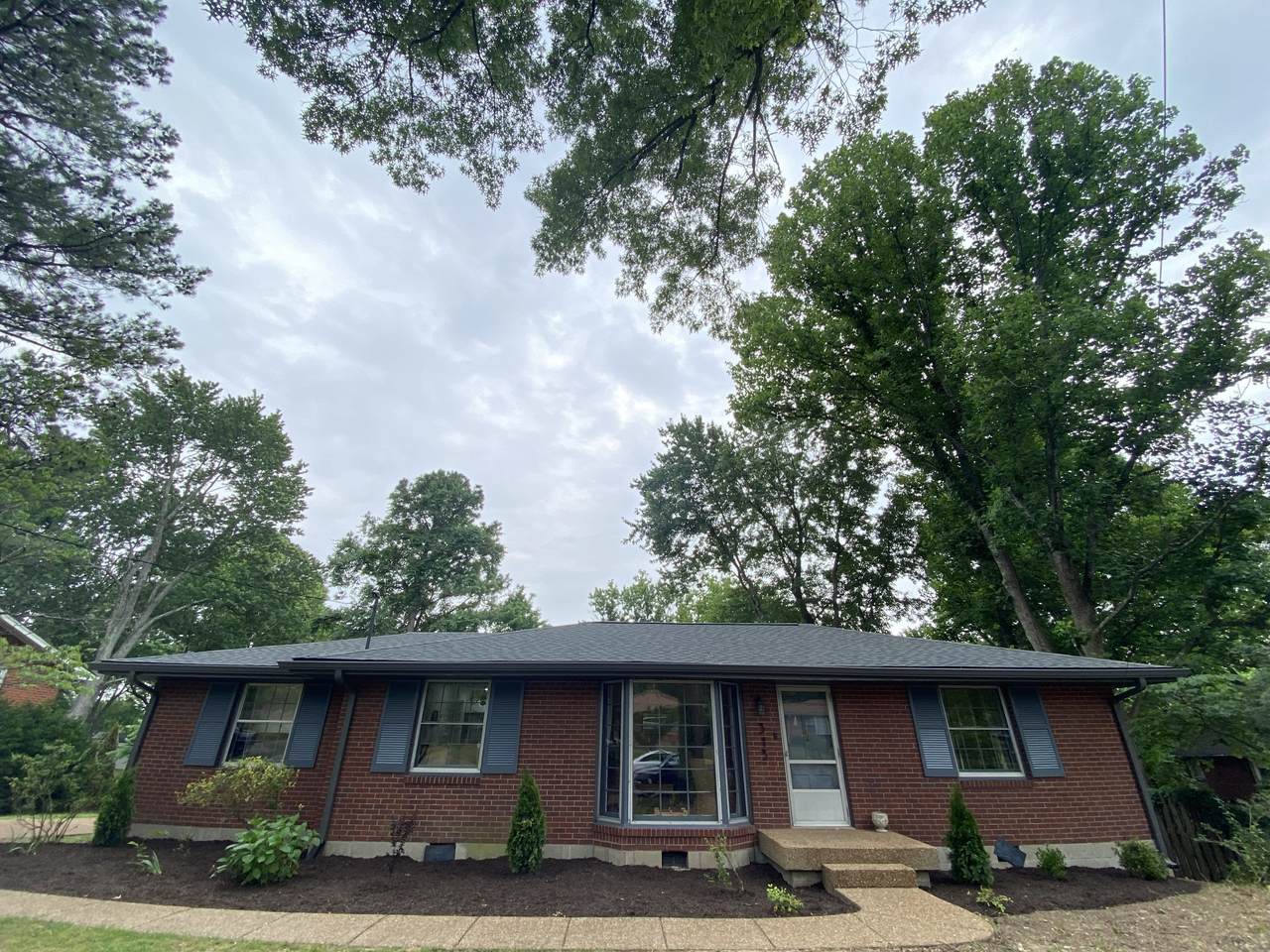 313 Garrett Dr - Photo 1