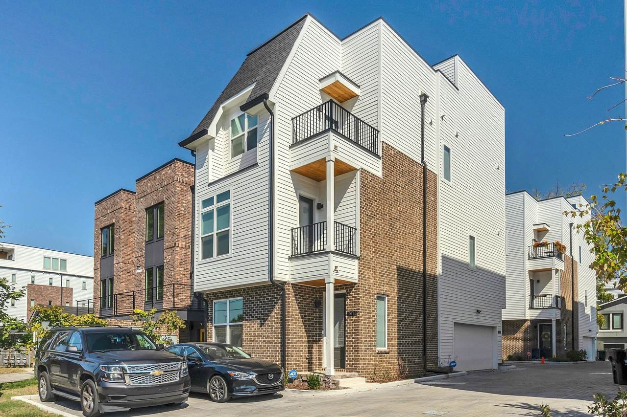 121 Neill Ave - Photo 1
