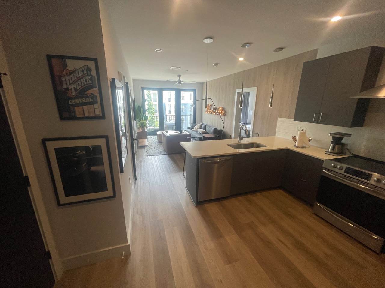 303 31st Ave - Photo 1
