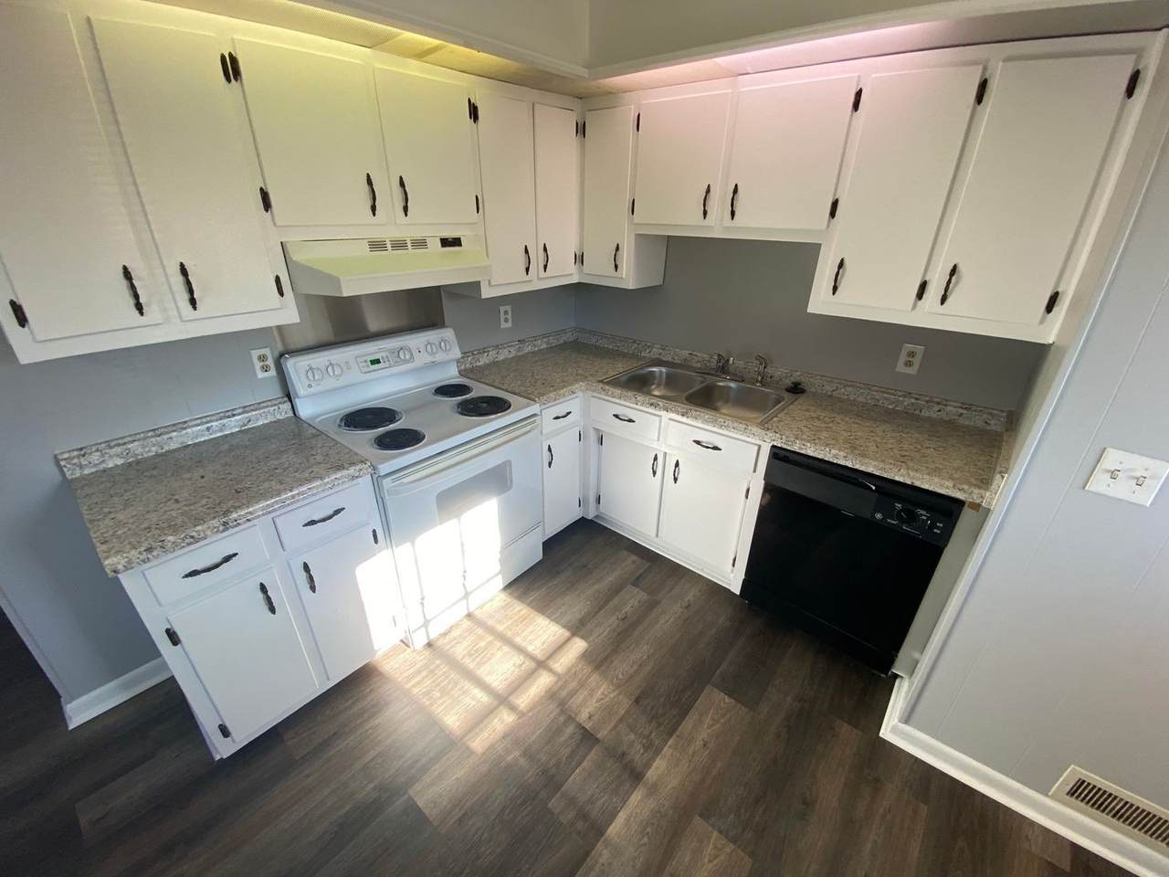 135 Quita Cir - Photo 1