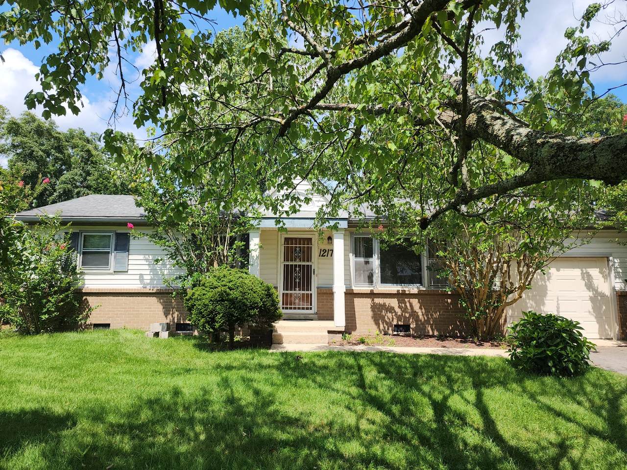 1217 Old Estill Springs Rd - Photo 1