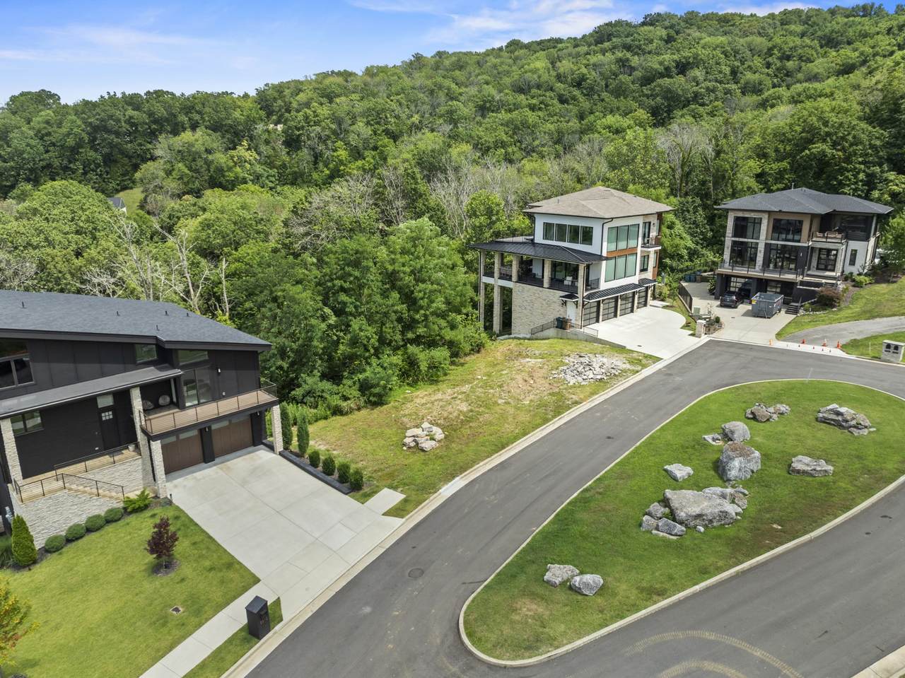 5808 Woodland Hills Dr - Photo 1