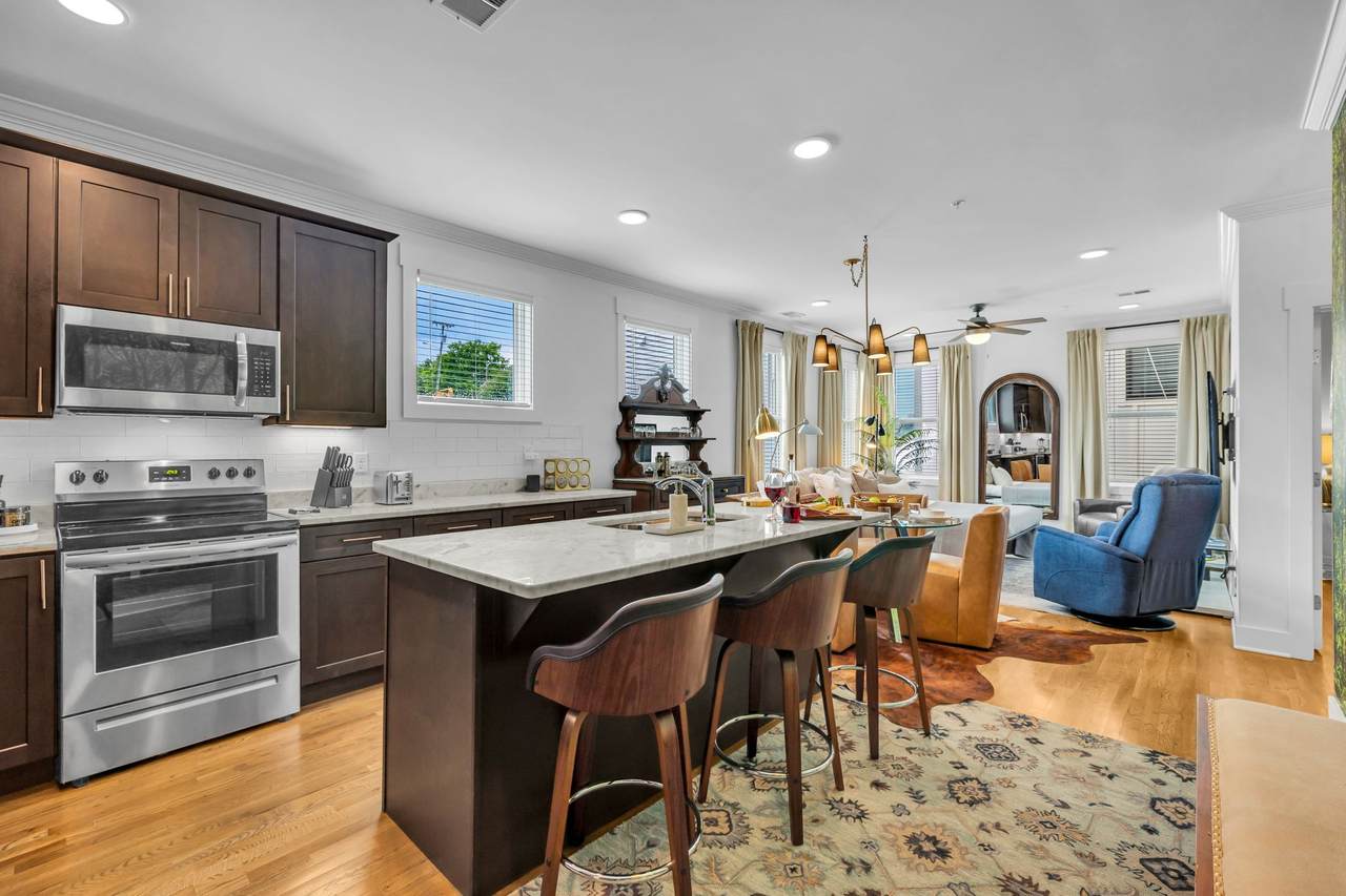 953 44th Ave - Photo 1