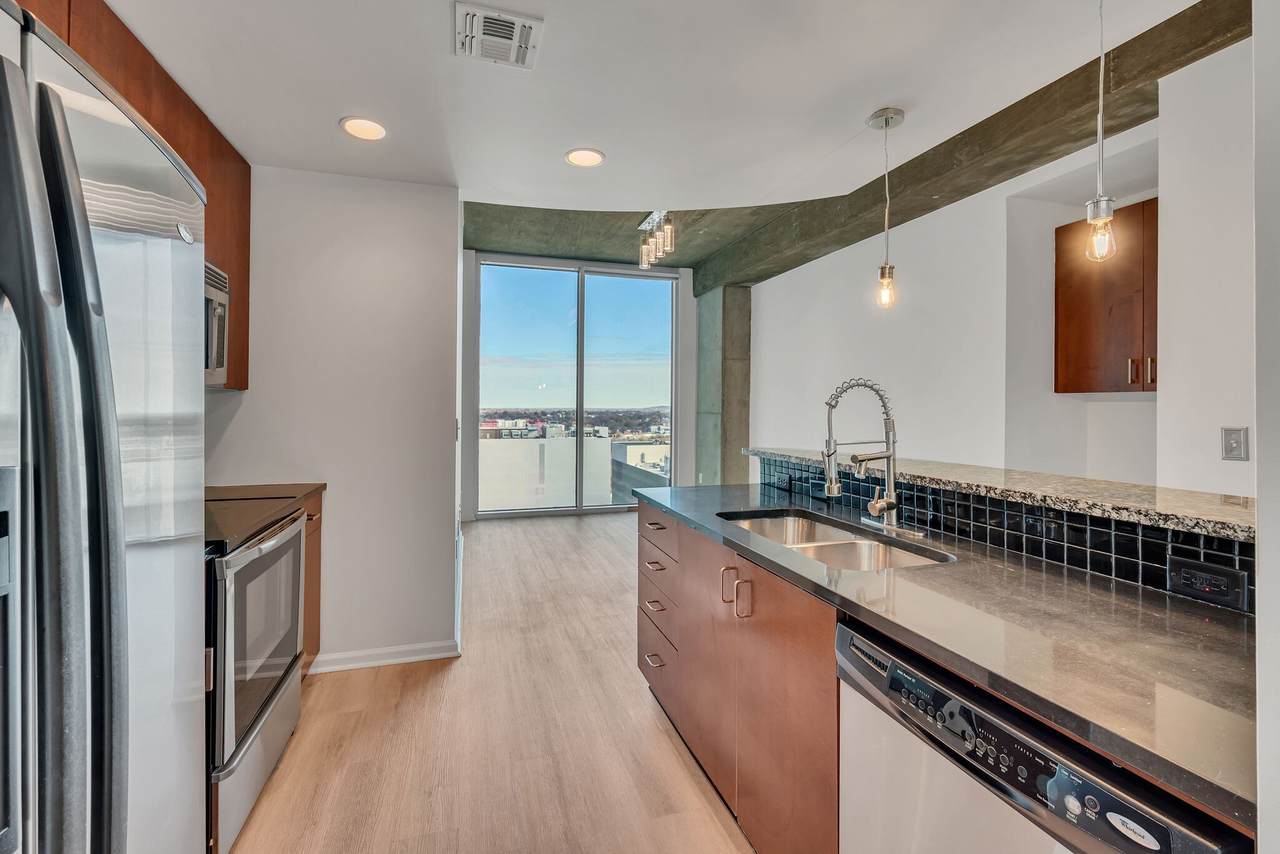 415 Church St - Photo 1