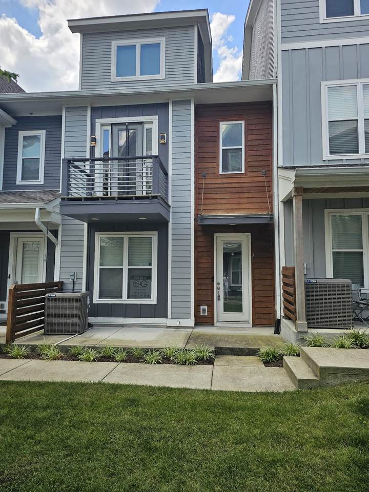 700 James Ave - Photo 1