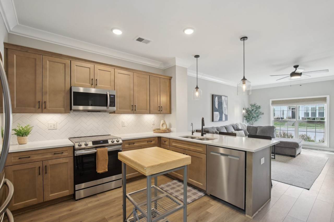 2551 Napa Valley Way - Photo 1