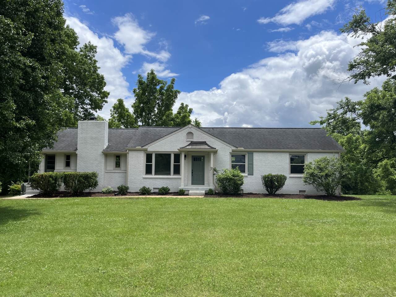 409 Barbara Dr - Photo 1