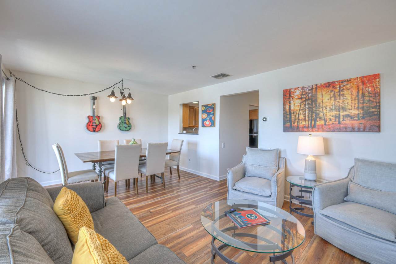 910 1st Ave - Photo 1