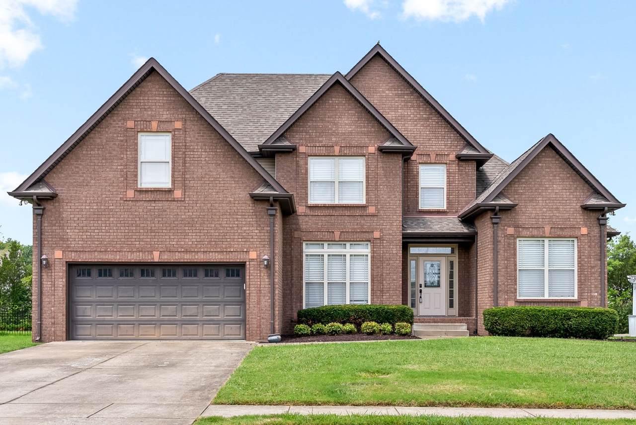1084 Willow Cir - Photo 1
