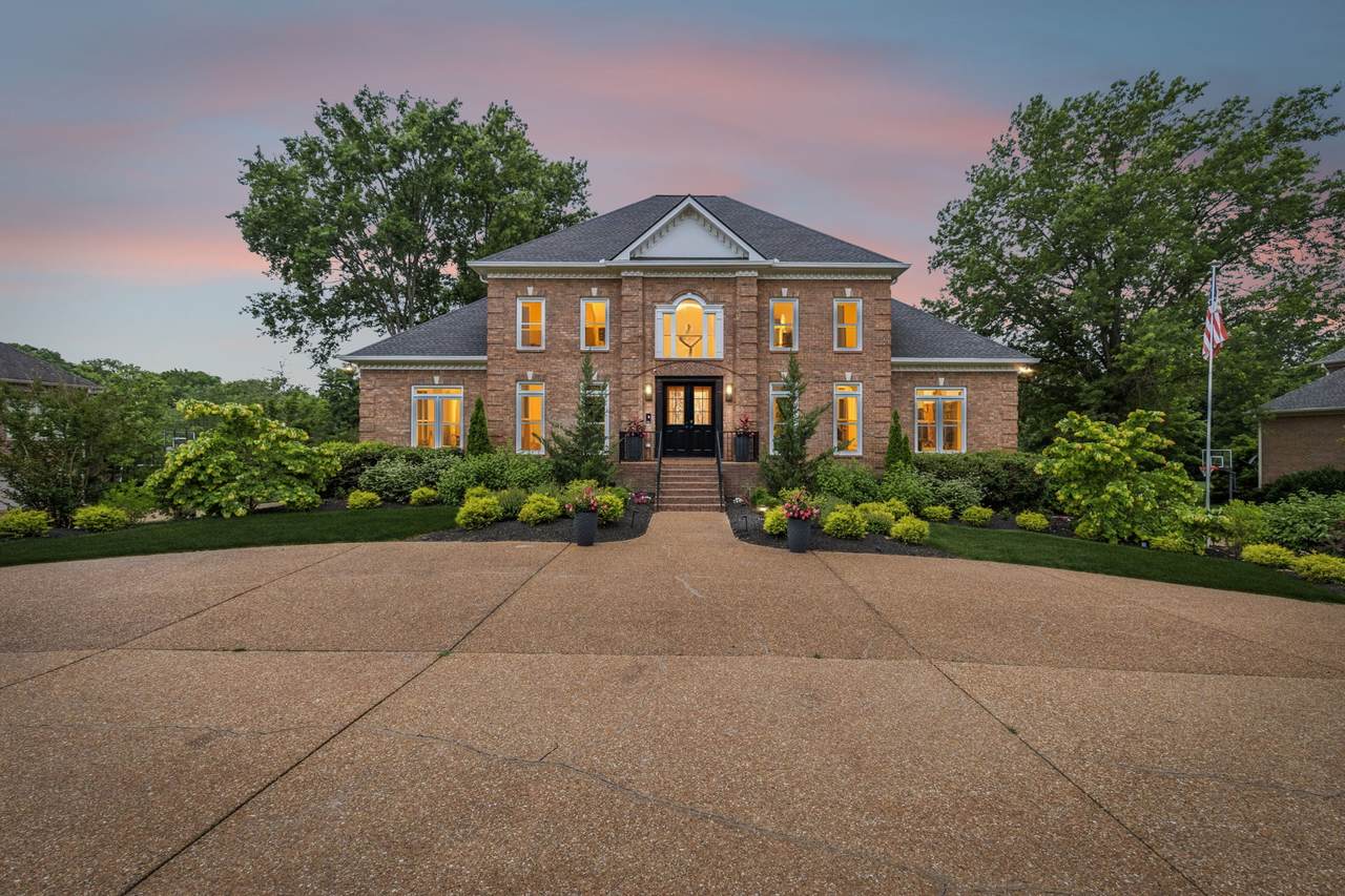 721 Jones Pkwy - Photo 1