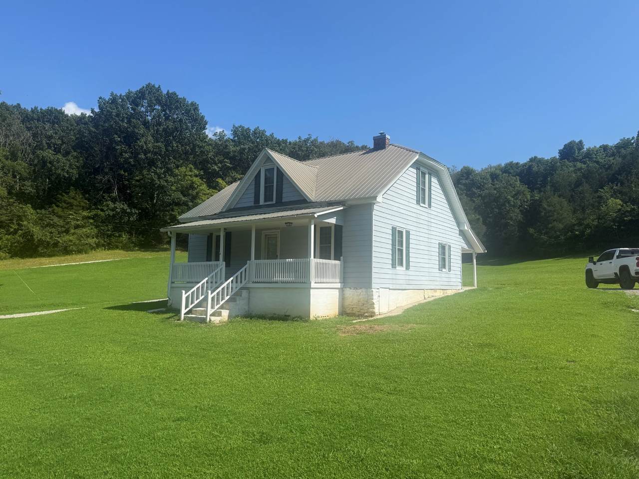 445 Chicken Creek Rd - Photo 1