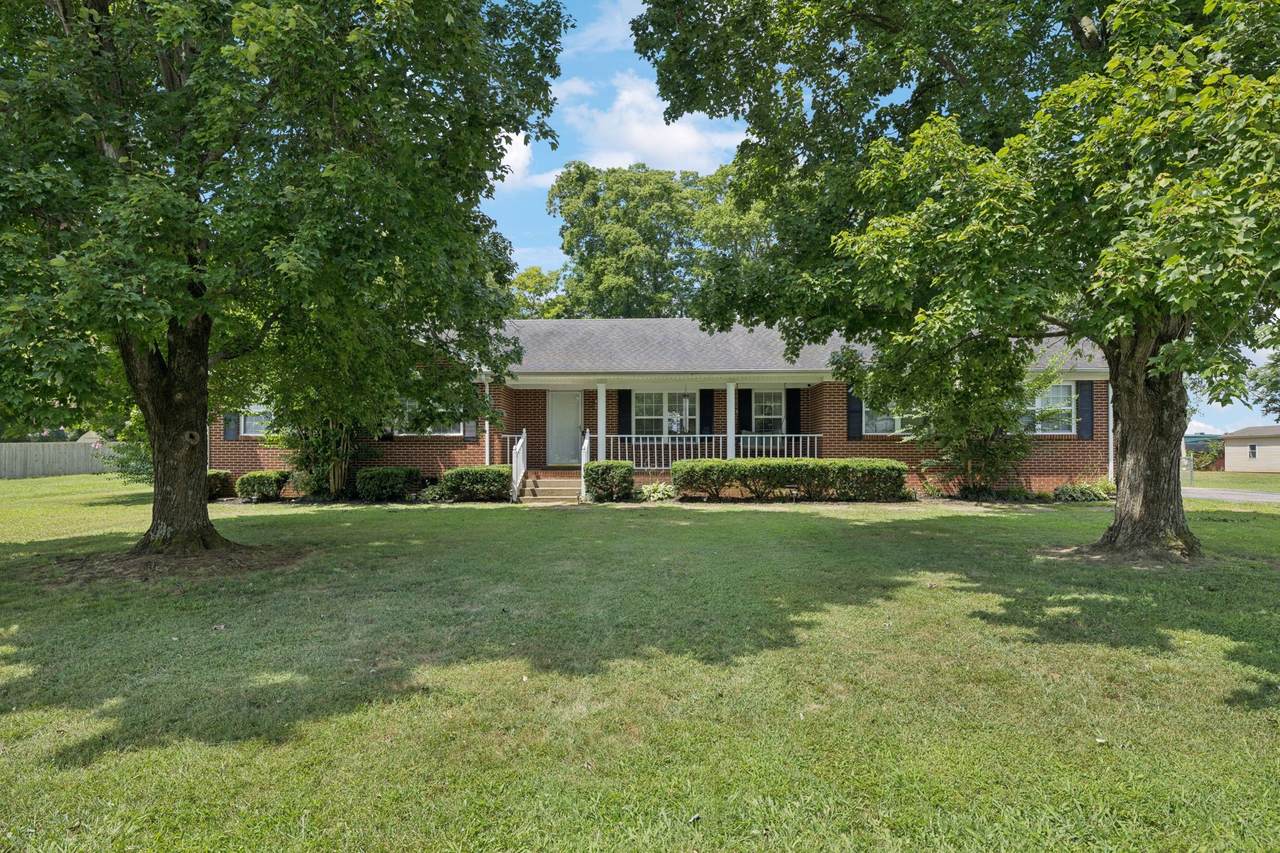 407 Mockingbird Dr - Photo 1