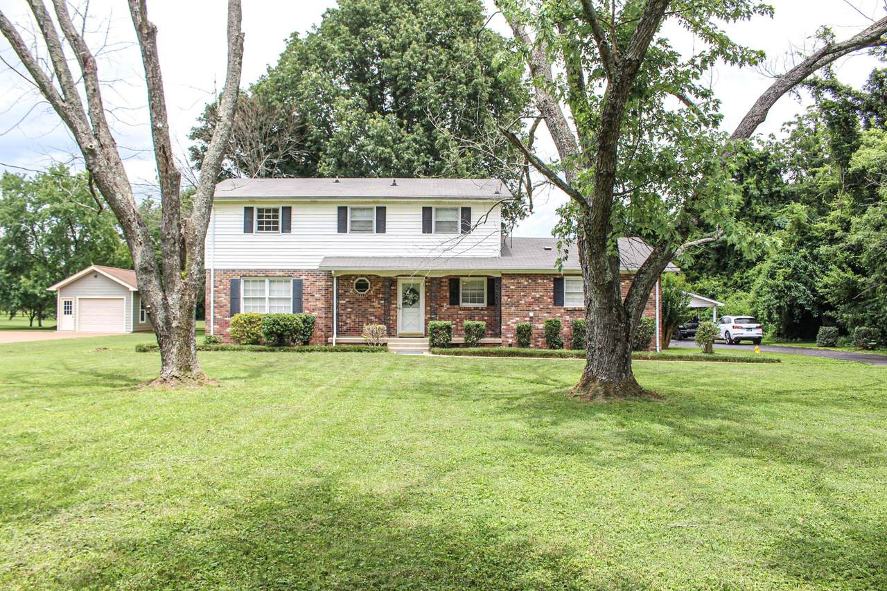 214 Haynes Dr - Photo 1