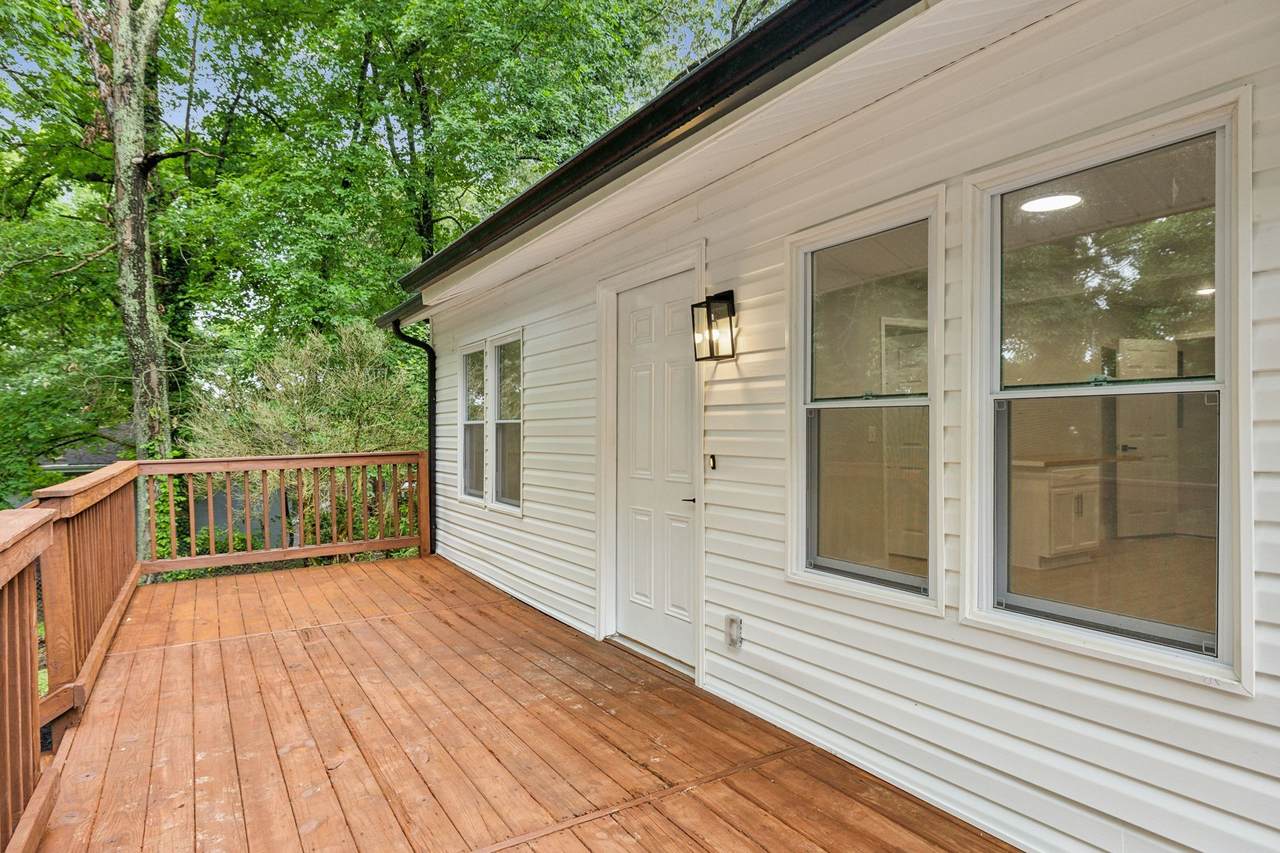 137 Stratton Blvd - Photo 1