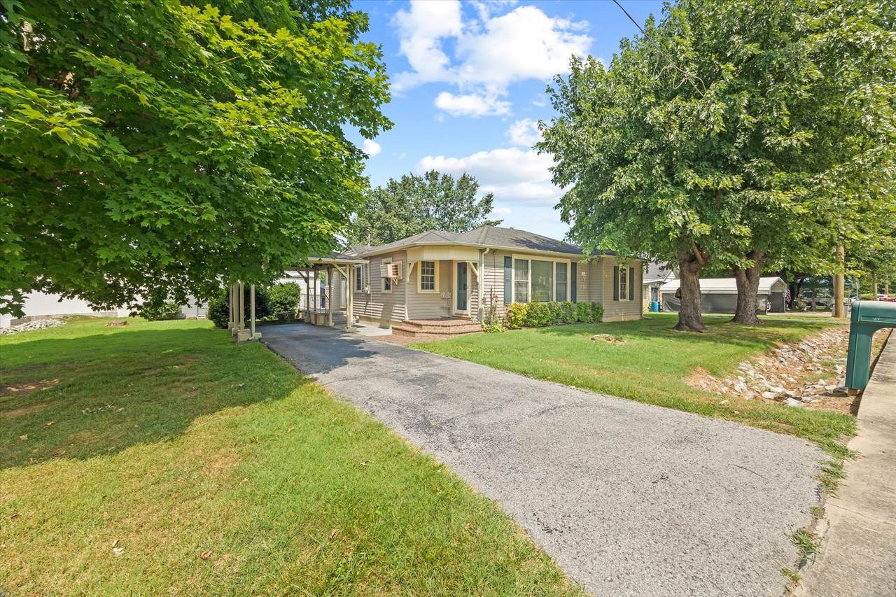 710 Oakland Park Dr - Photo 1