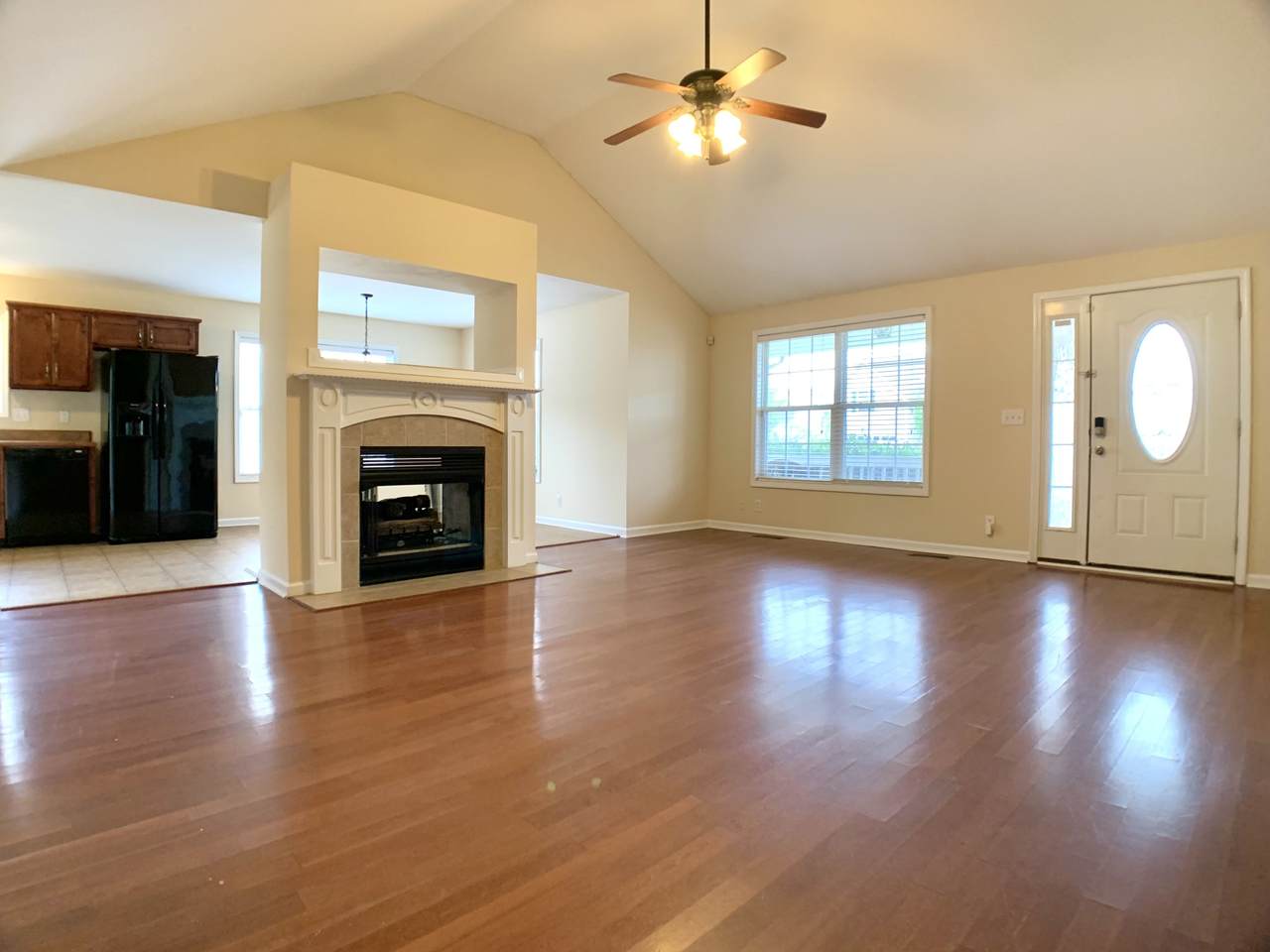 https://bt-photos.global.ssl.fastly.net/nashville/1280_boomver_1_RTC2946543-1.jpg